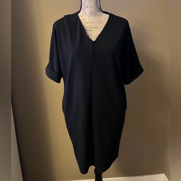 NWT! Forever 2Hearts, oversized shirt dress with pockets, women’s size M. - Picture 2 of 5